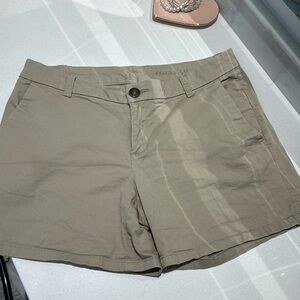 Gap kaki shorts